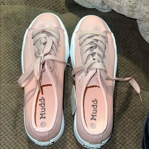 Mudd Women's Blush Pink Sneakers